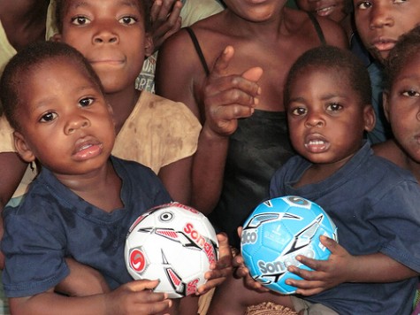 Vincent and Elvis, the Kamwi Twin